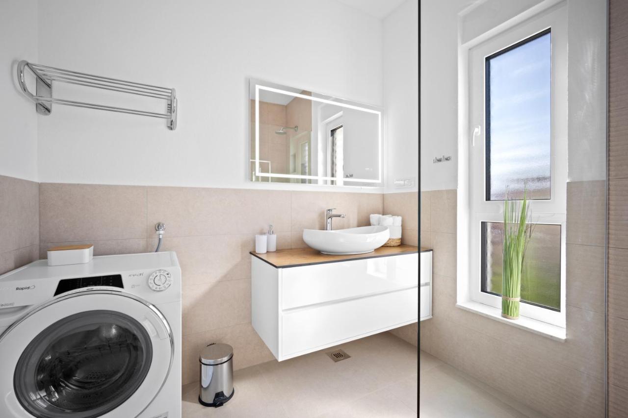 Adriatic Garden Apartments Okrug Gornji Extérieur photo